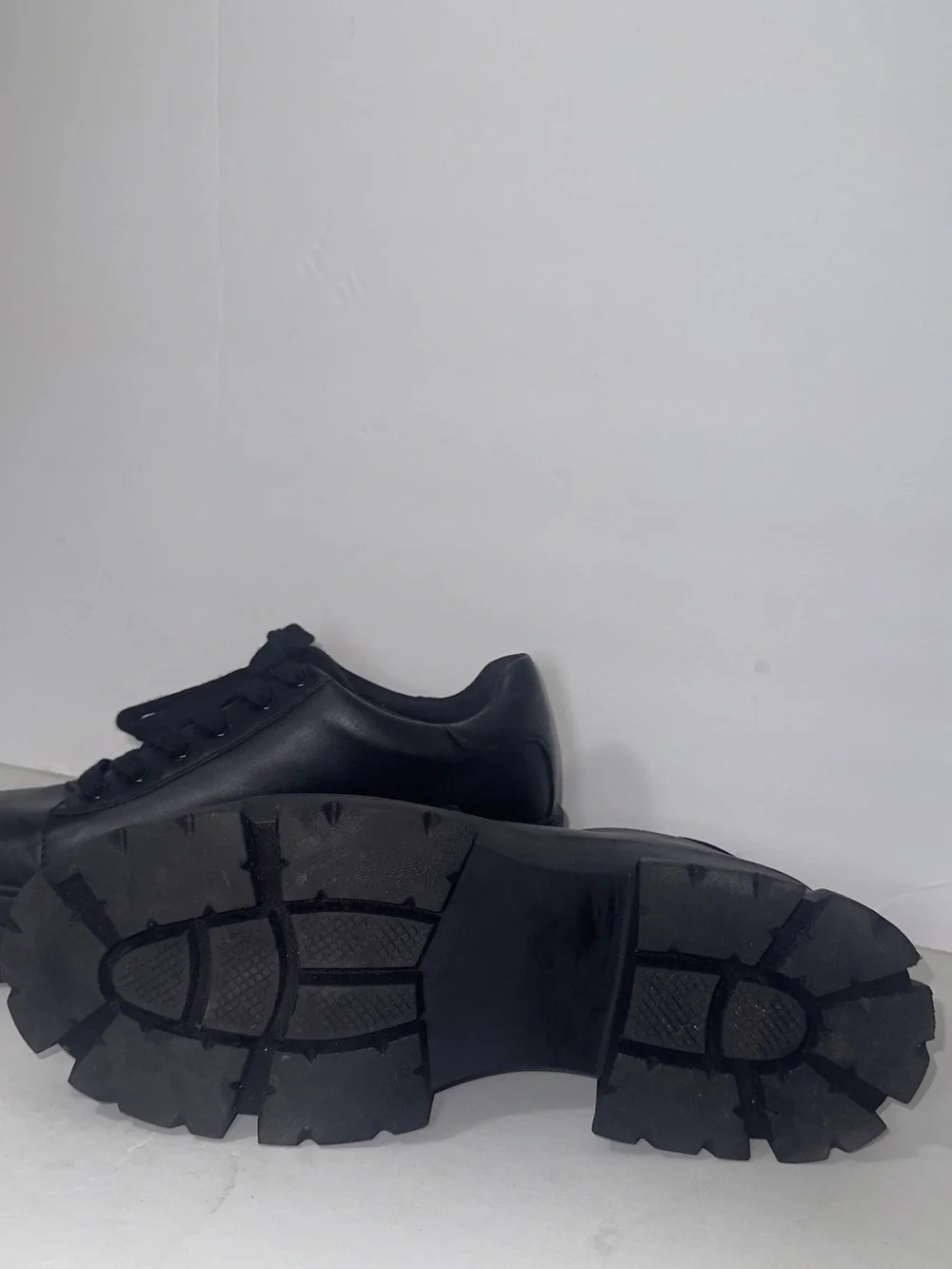 Steve Madden Black Lug-Sole Derby Shoes
